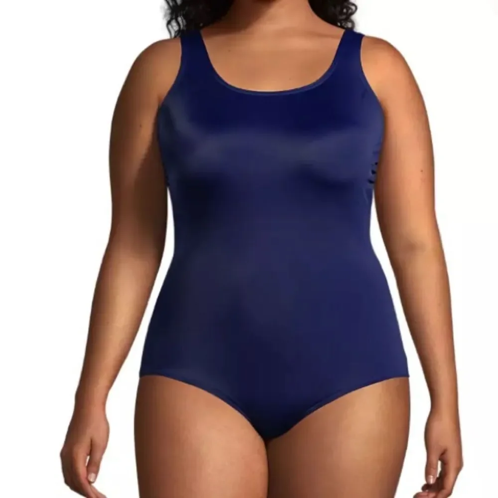 LANDS’ END Plus Size Tugless Low Leg One Piece Swimsuit, Navy, Size 26, NWOT